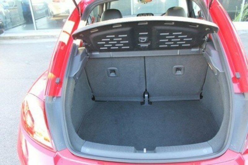 2014 VOLKSWAGEN BEETLE 1L MY15