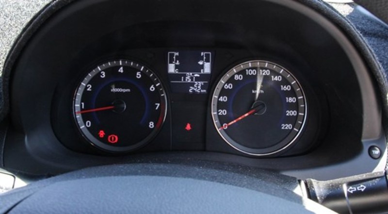 2015 HYUNDAI ACCENT ACTIVE RB3