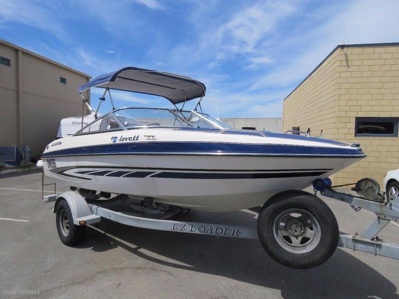 Glastron Gt 185 PLUM BOWRIDER WITH UNDER 80 HOURS OLD!!