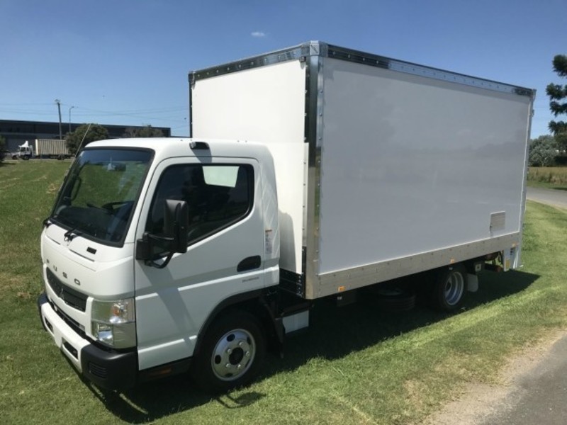 2018 FUSO Canter 515 Wide MWB AMT PANTECH Canter 515 Wide Truck