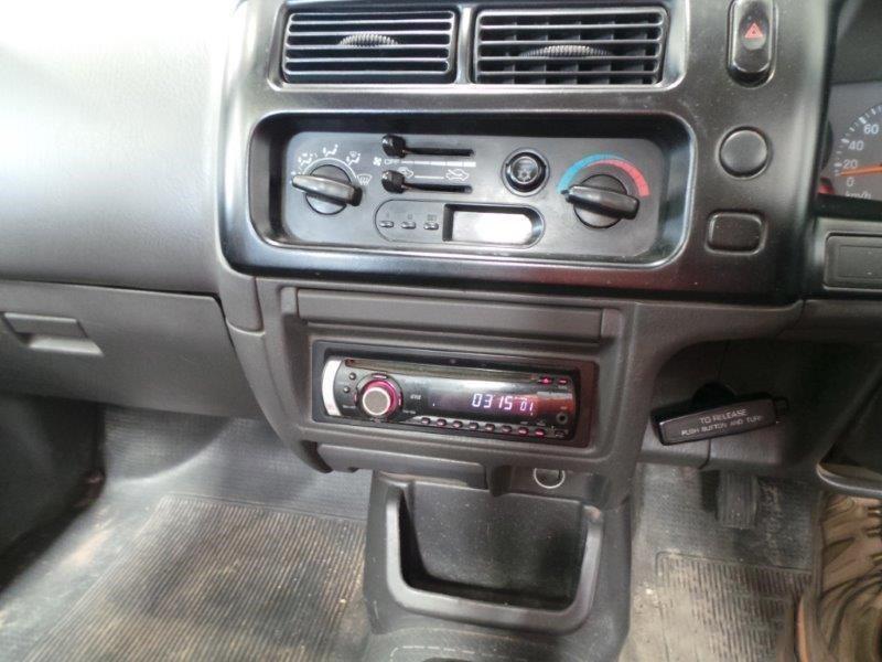 2004 MITSUBISHI TRITON UTE