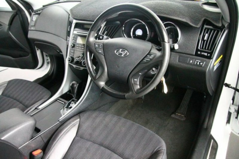 2012 HYUNDAI i45 ACTIVE YF MY11
