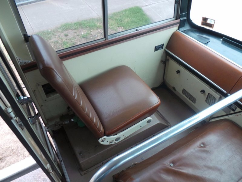 1984 HINO AC140 Bus