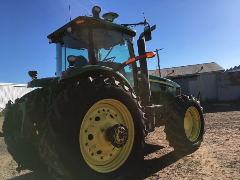 JOHN DEERE 7930 Tractor