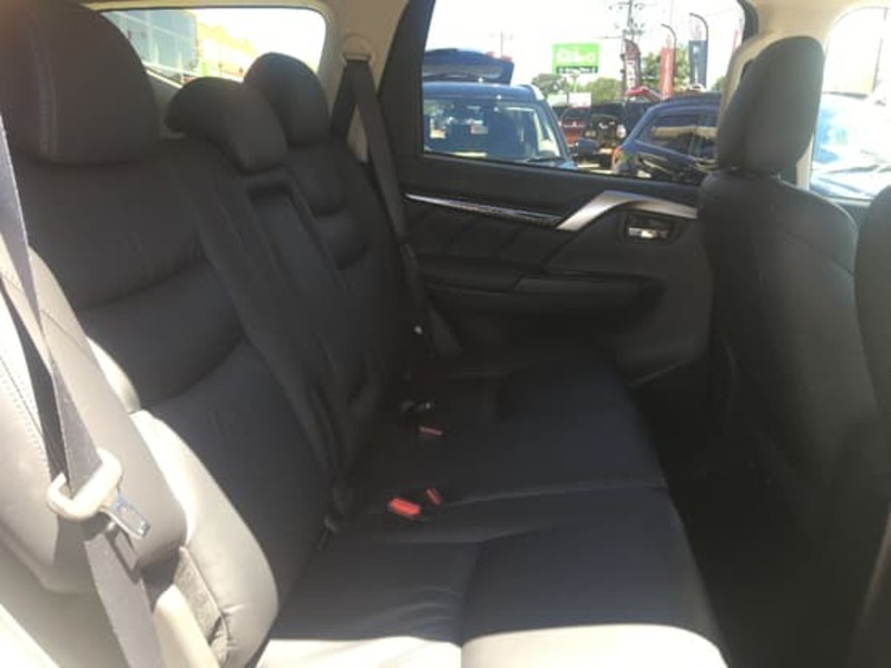 2016 MITSUBISHI PAJERO SPORT GLS QE