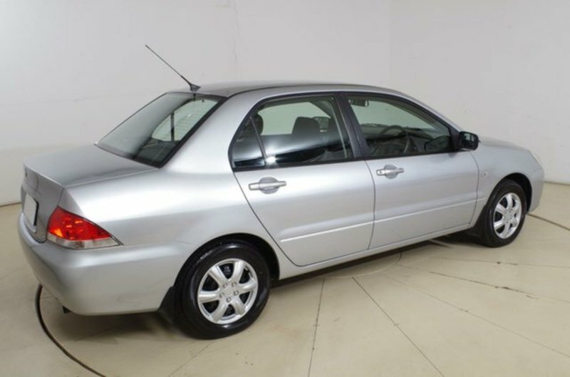 2005 MITSUBISHI LANCER ES CH