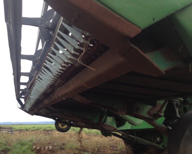 JOHN DEERE 936D Harvester Header