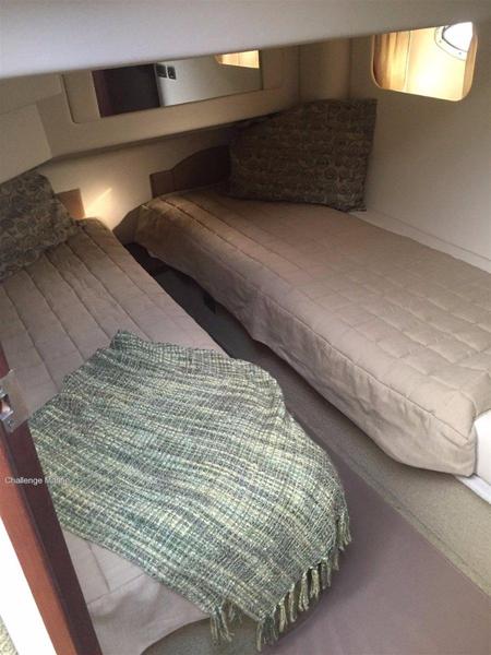Sea Ray 44 Sedan Bridge Big volume live aboard resort style living