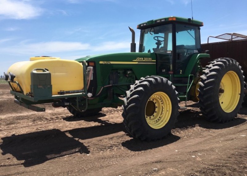 JOHN DEERE 8410 Tractor