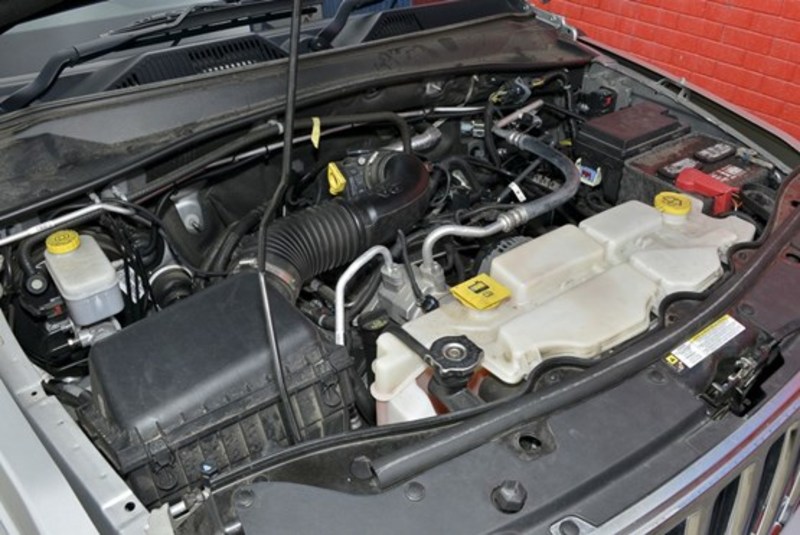 2010 JEEP CHEROKEE SPORT KK