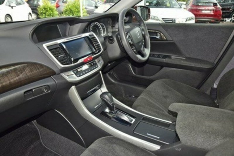 2014 HONDA ACCORD VTi-S 60