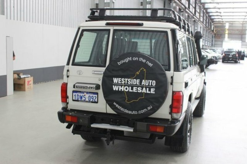 2012 TOYOTA LANDCRUISER WORKMATE (4x4) VDJ76R MY12 UPDATE