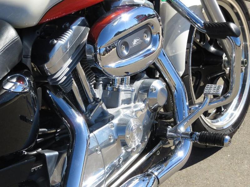 2011 HARLEY-DAVIDSON SUPERLOW 883 (XL883L)