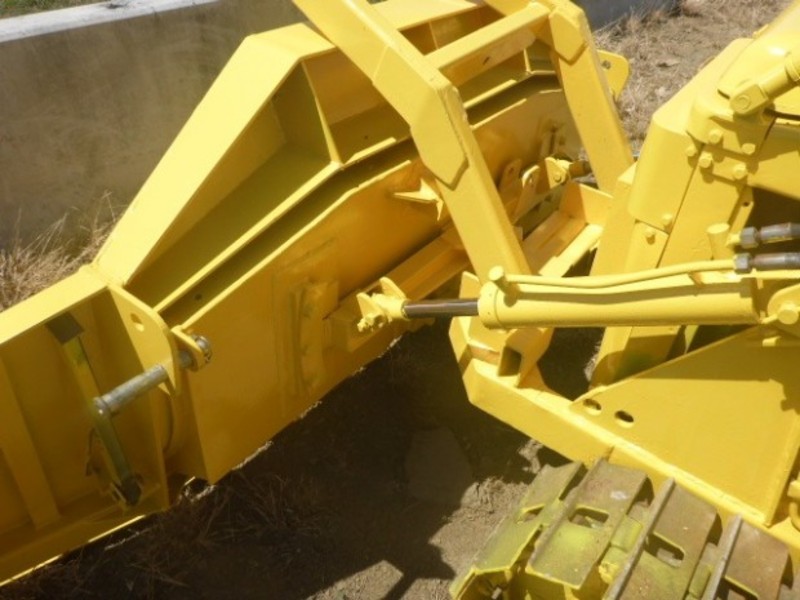 2007 East Wind Farmboss Dozer