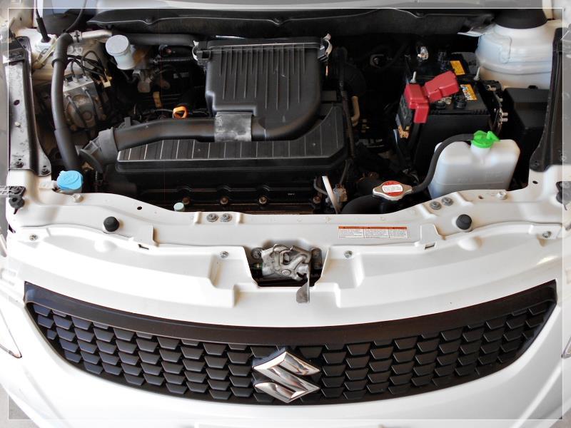 2011 SUZUKI SWIFT GLX FZ