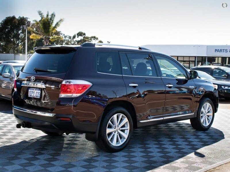 2011 TOYOTA KLUGER GRANDE GSU40R