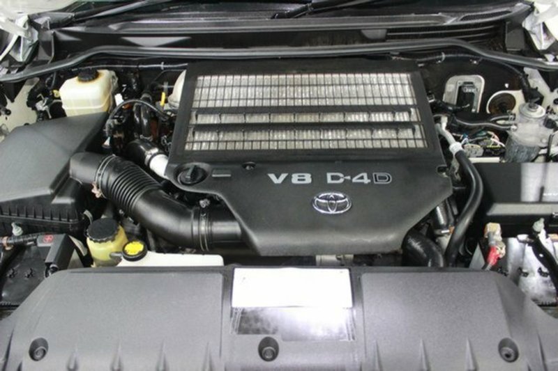 2012 TOYOTA LANDCRUISER GX (4x4) VDJ200R