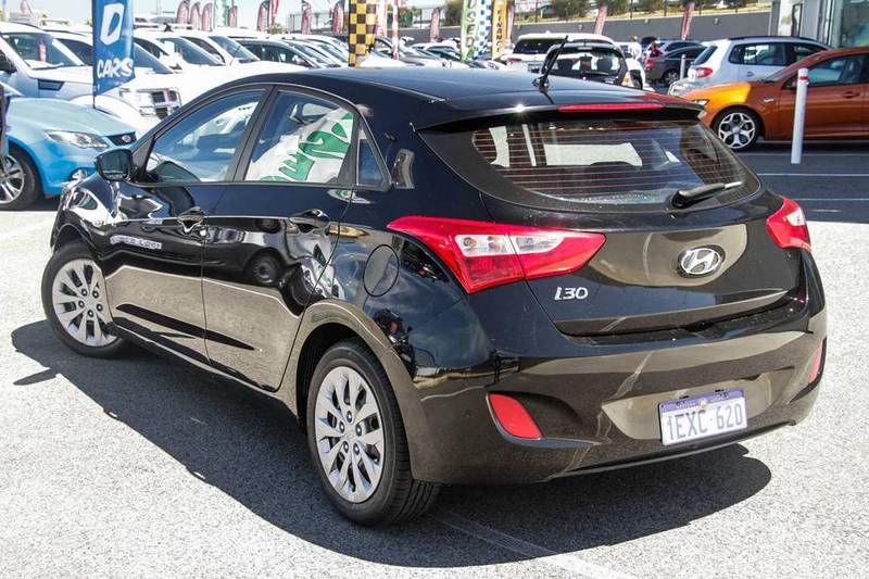 15 HYUNDAI i30 GD3 SERIES II MY16 ACTIVE HBK5DR SA 6SP 1.8I