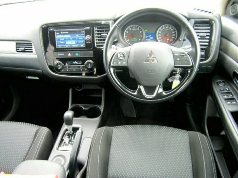 2014 MITSUBISHI OUTLANDER ES (4x2) ZJ MY14.5
