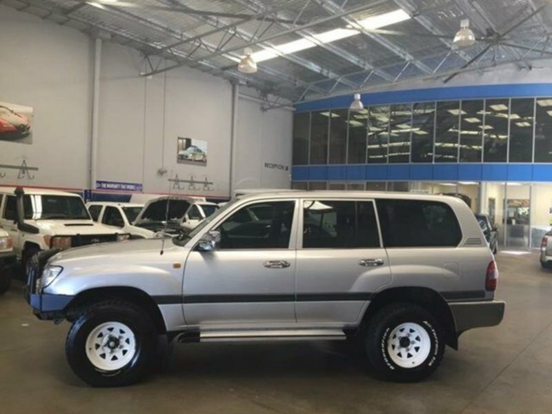 2006 TOYOTA LANDCRUISER GXL (4x4) UZJ100R UPGRADE II