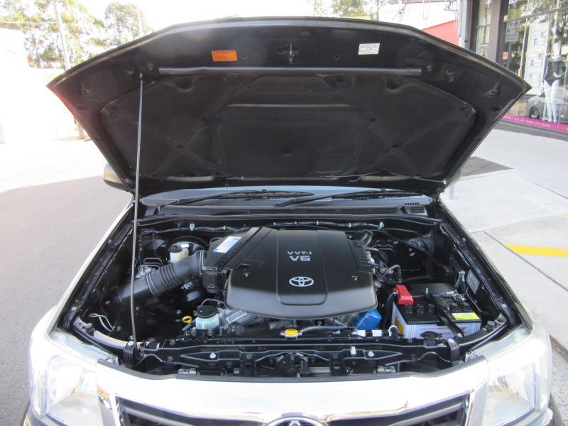 2012 TOYOTA HILUX SR GGN15R MY12