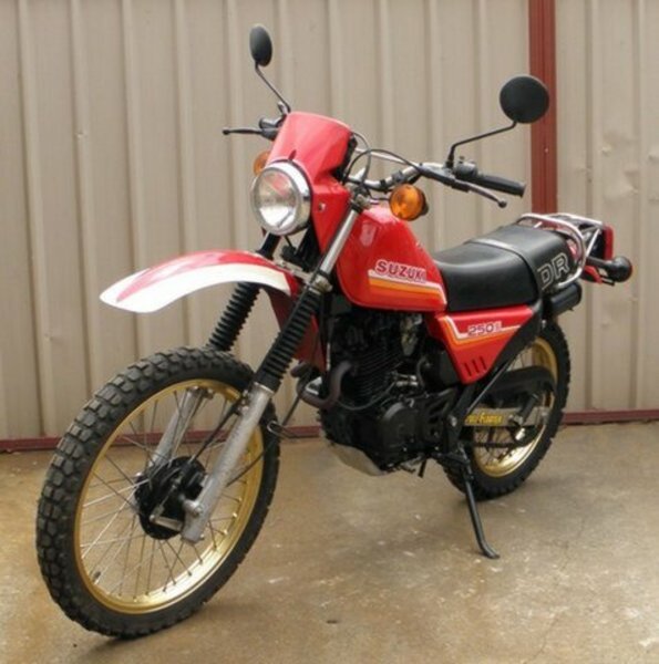 1983 SUZUKI DR250S