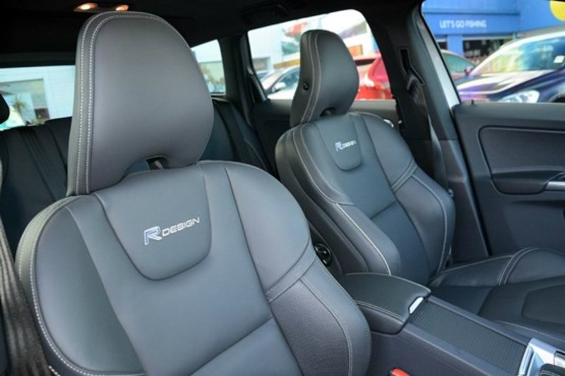 2014 VOLVO XC60 D5 GEARTRONIC AWD R-DESIGN MY14