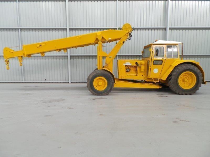 CHAMBERLAIN 8 TON YARD CRANE
