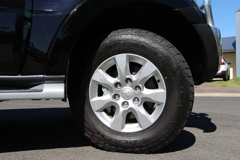2013 MITSUBISHI PAJERO GLX-R NW