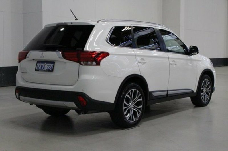 2015 MITSUBISHI OUTLANDER ES (4x4) ZJ MY14.5