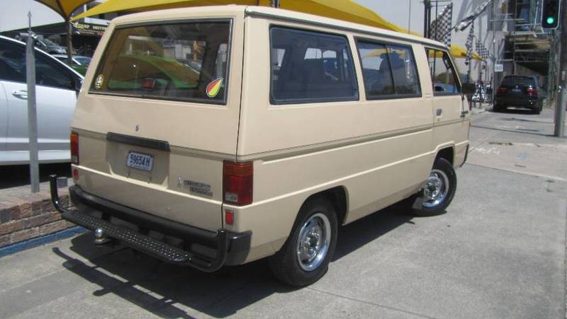 1982 MITSUBISHI L300 EXPRESS SB