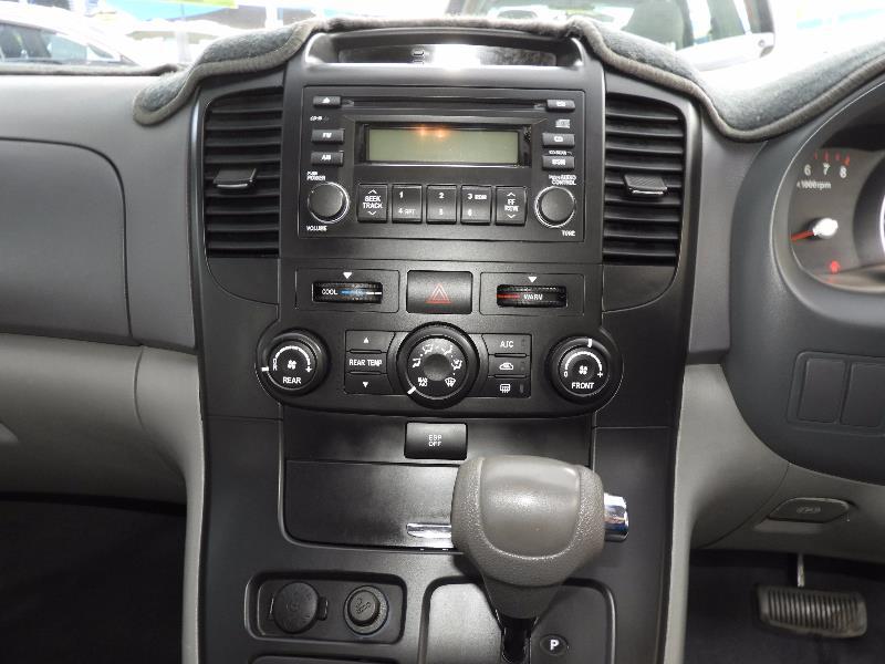 2008 KIA GRAND CARNIVAL