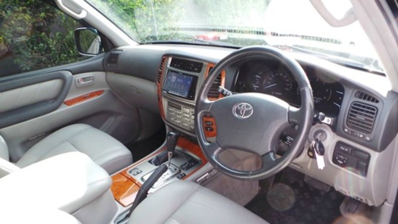 2006 TOYOTA LANDCRUISER SAHARA HDJ100R