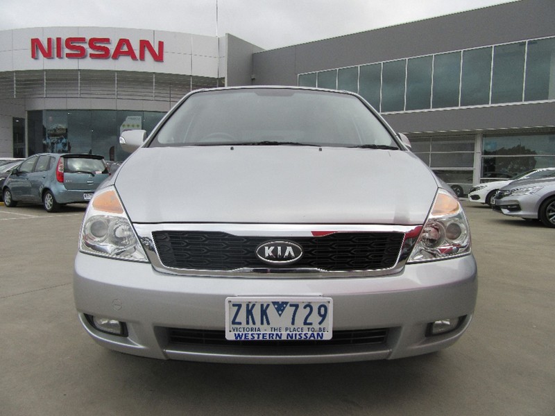 2010 KIA GRAND CARNIVAL SI VQ