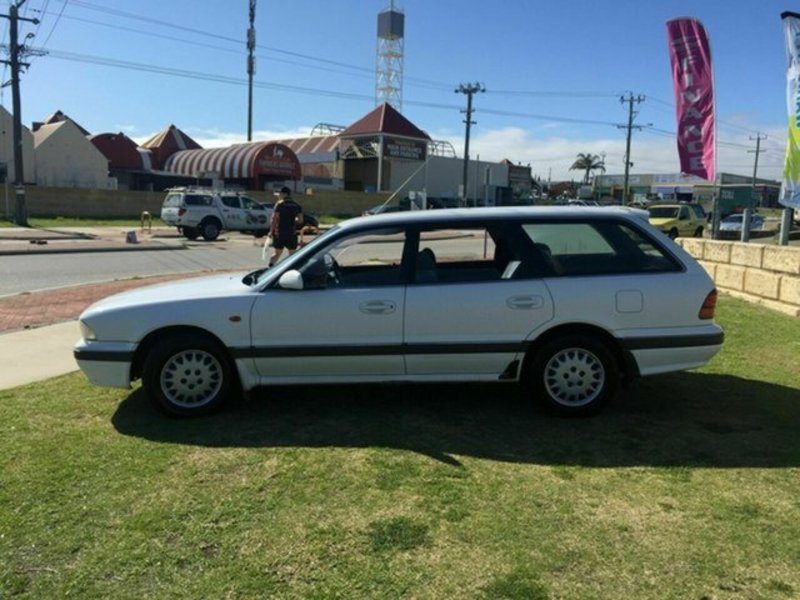 1996 MITSUBISHI MAGNA EXECUTIVE TS