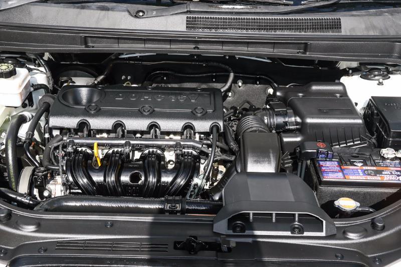 2008 KIA RONDO UN