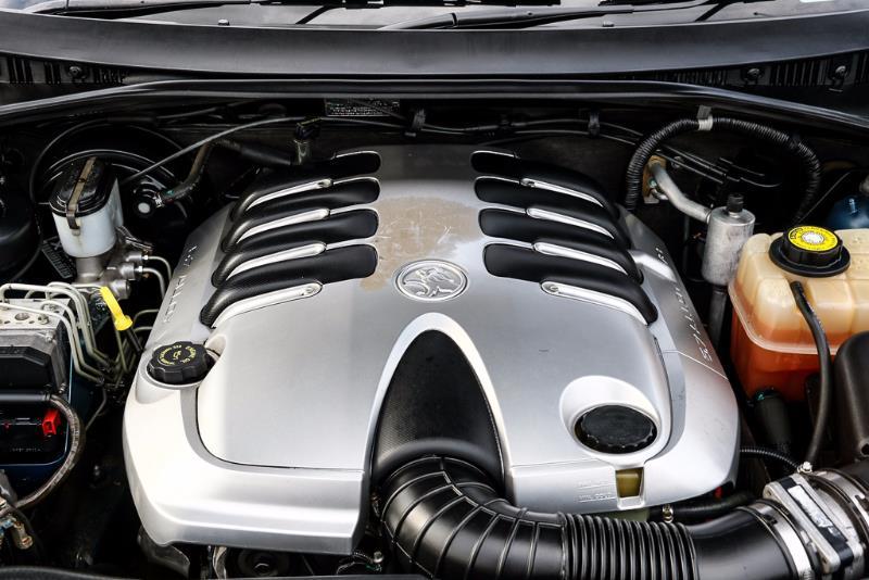 2004 HOLDEN CALAIS VY II