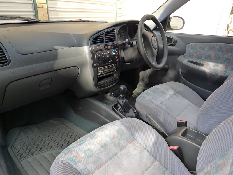 1999 DAEWOO LANOS SE