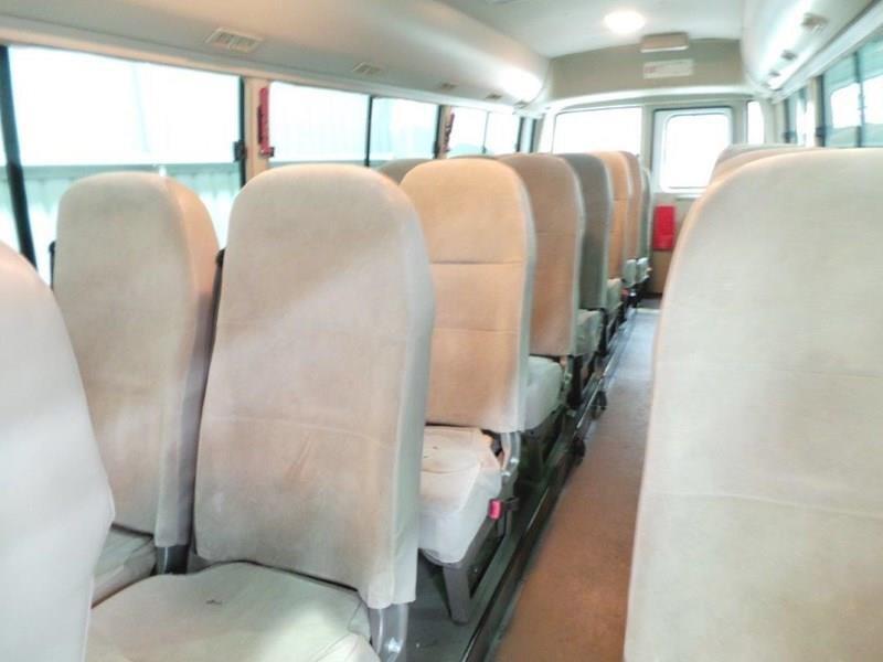 2010 MITSUBISHI ROSA BUS