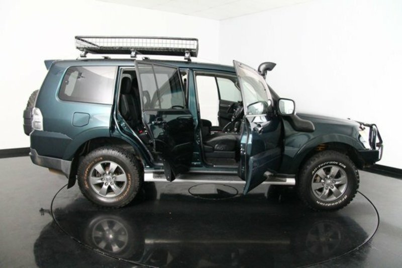 2007 MITSUBISHI PAJERO VR-X LWB (4x4) NS