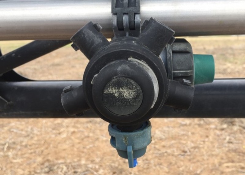 2006 JOHN DEERE 4930 Sprayer