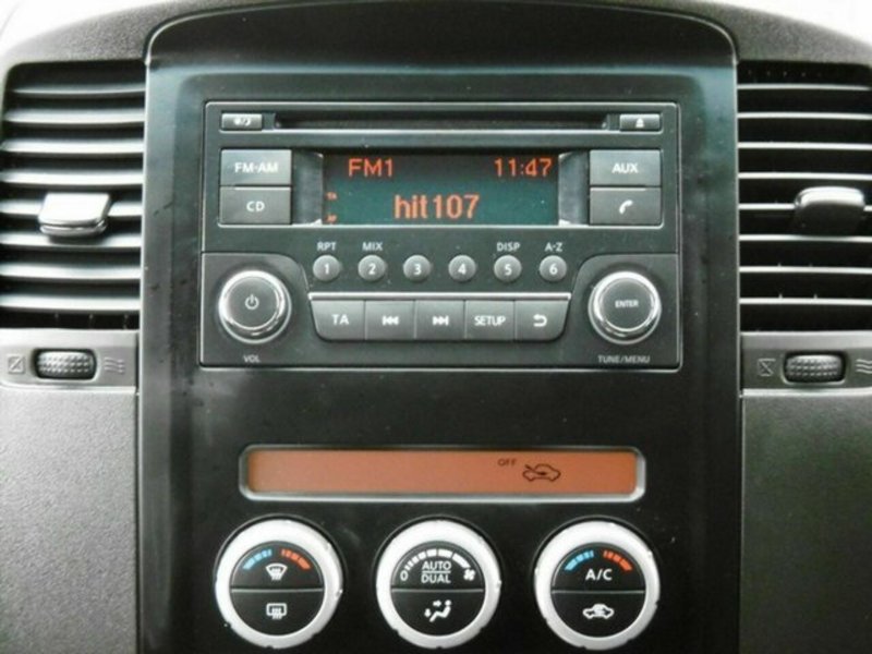 2012 NISSAN NAVARA ST (4x4) D40