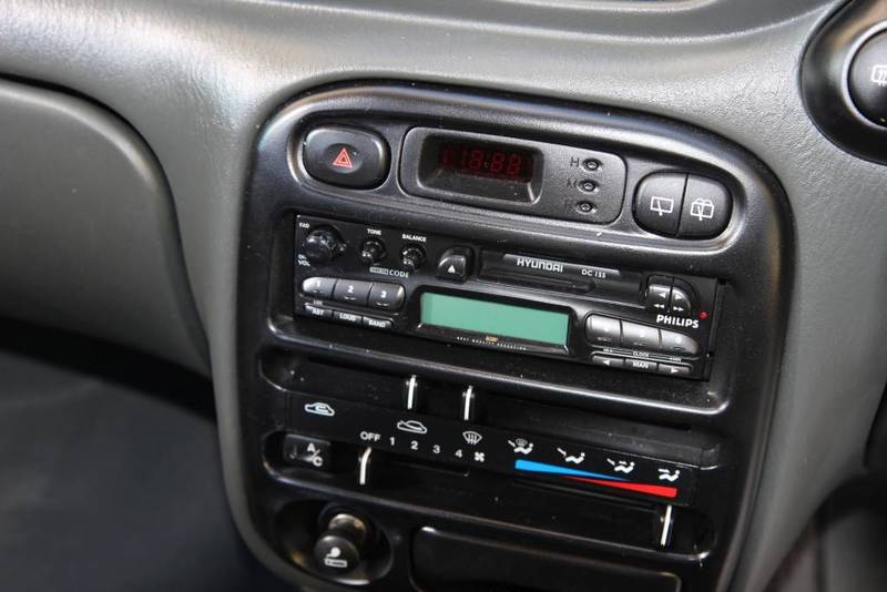 1998 HYUNDAI EXCEL GLX X3