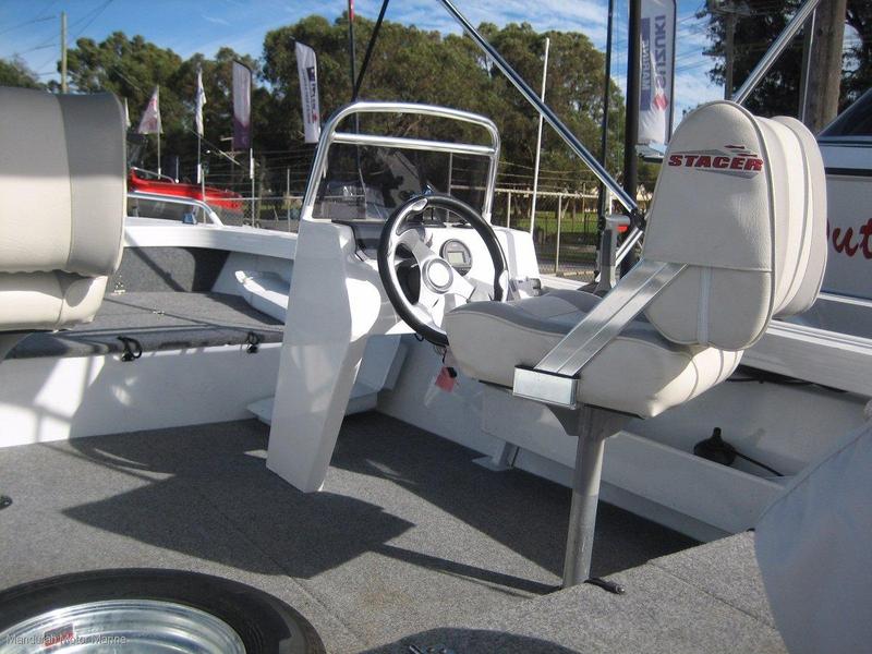 Stacer 429 Outlaw