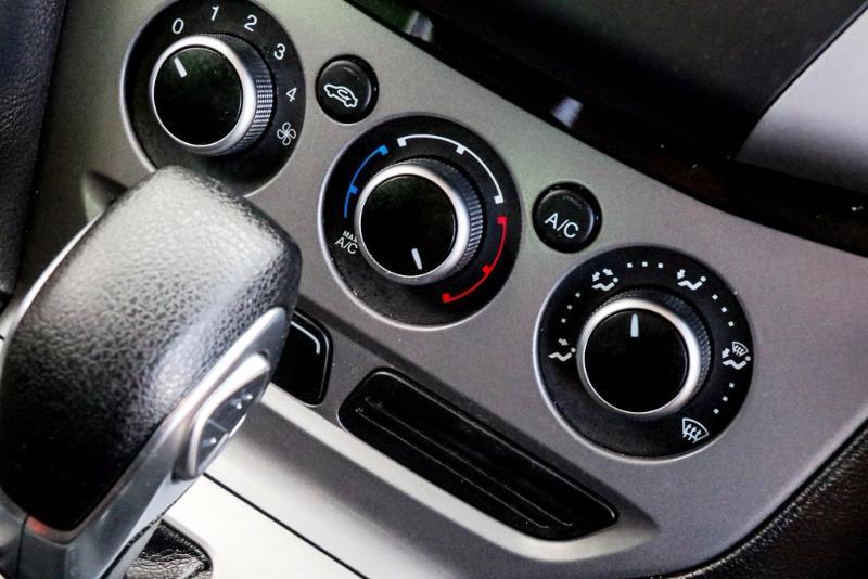 2012 FORD FOCUS AMBIENTE LW