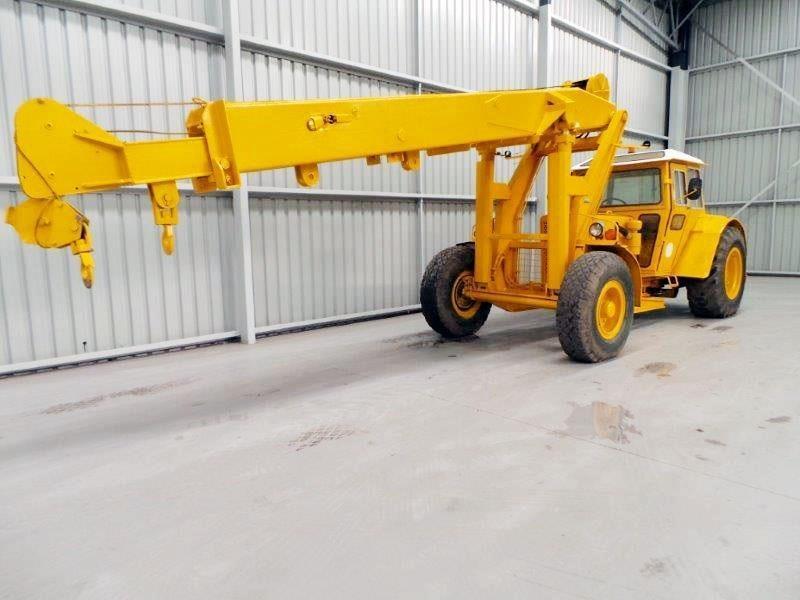 CHAMBERLAIN 8 TON YARD CRANE