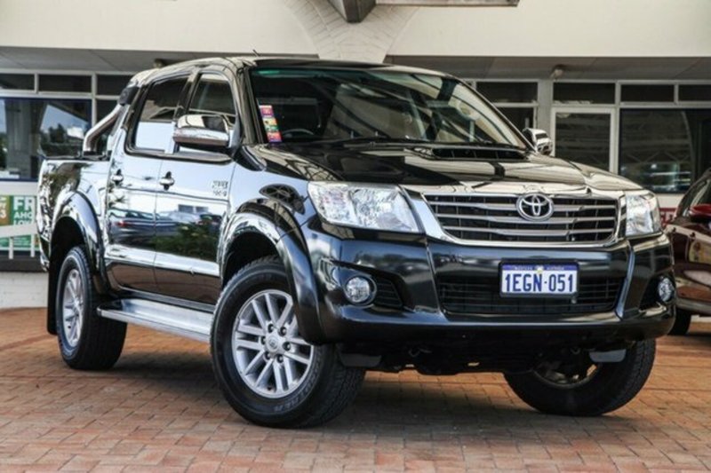 2013 TOYOTA HILUX SR5 (4x4) KUN26R MY12
