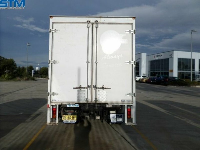2009 MITSUBISHI FUSO FE84DE6SRFAC CANTER