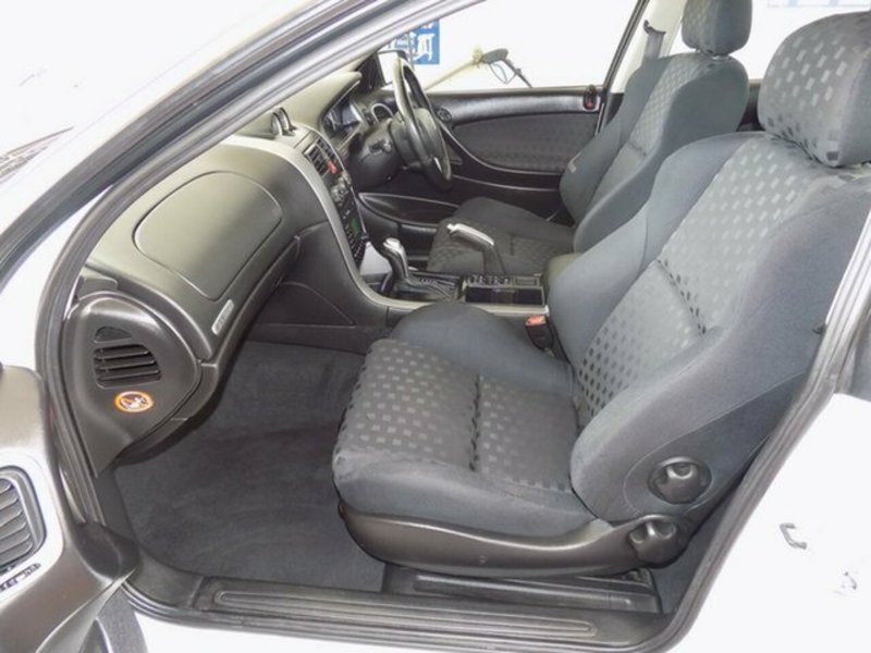 2004 HOLDEN CREWMAN CROSS 8 VYII
