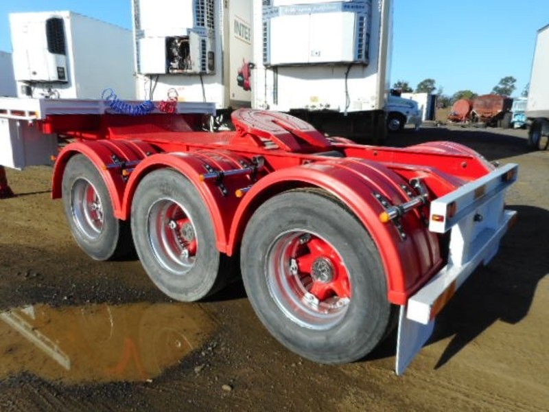 1983 Fruehauf Flat top BD LeadMid Trailer